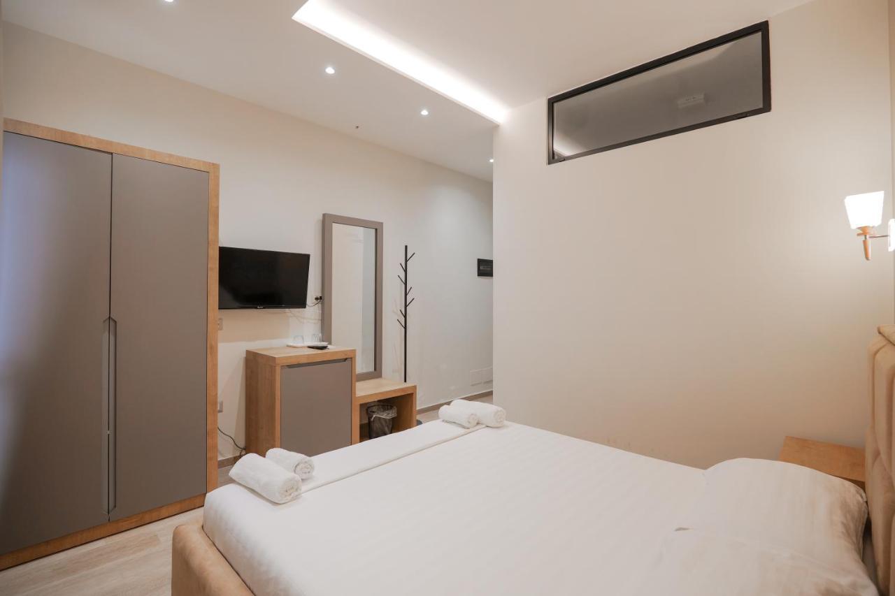 Hotel Roalb Radhimë Εξωτερικό φωτογραφία